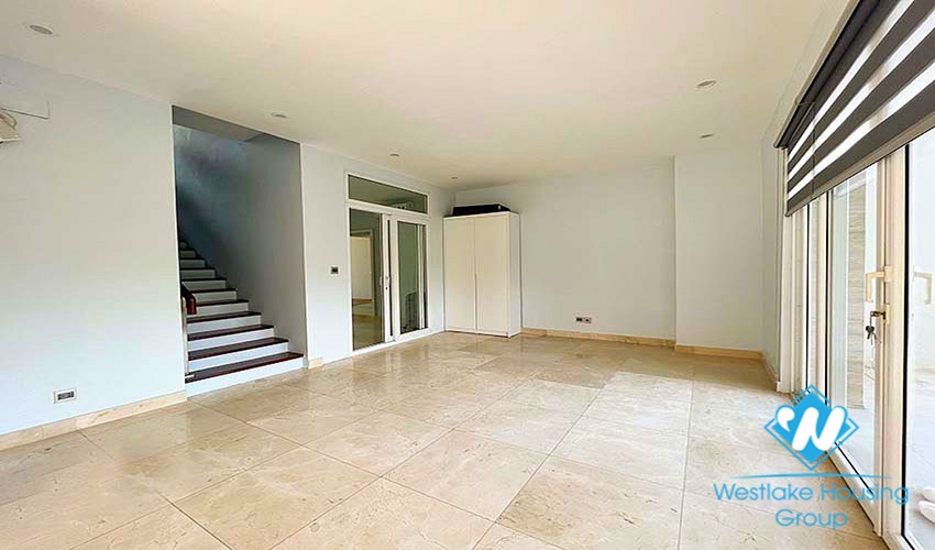 A grand, gorgeous villa for rent in Q Block, Ciputra